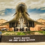Ein paar Meilen östlich von Rapid City ist das South Dakota Air and Space Museum, das zur Ellsworth Air Force Base gehört. Eintritt ist frei.<br />20.4.2014