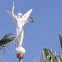 Die sich im Wind drehende Statue auf der Kuppel des Capitol heisst “Winged Victory” ist einer Figur der griechischen Göttin Nike nachempfunden, die 1863 auf der Insel Samothraki gefunden wurde. Allerdings ohne Kopf.....
