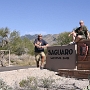 Der Saguaro-Nationalpark befindet sich bei Tucson, Arizona im Südwesten der USA. Der Park liegt in der Sonora-Wüste, die sich bis weit nach Mexiko erstreckt, und gilt als einer der schönsten und artenreichsten Regionen dieser Wüste. Eine herausragende Pflanze hat dem Park seinen Namen gegeben: der Kandelaber- oder Riesenkaktus (engl. Saguaro - ausgesprochen Sararo).<br /><br />Im Bild das Eingangsschild zum Saguaro Park East - besucht am 9.10.2011