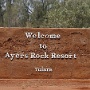 Yulara, international meist als Ayers Rock Resort bezeichnet, ist eine Touristensiedlung im Northern Territory in Australien mit etwa 1.100 Einwohnern. Sie entstand 1984 als Rückgrat der touristischen Versorgung für den Zugang zu den Welterben Uluṟu und Kata Tjuṯa  und hat einen Flughafen.<br />Vom 9.-12.3.2009 in den EMU Apartements gewohnt