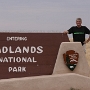 Der Badlands-Nationalpark liegt im Südwesten South Dakotas. Er besteht aus einem als Badlands bezeichneten Typ von Verwitterungslandschaft, die für Landwirtschaft denkbar ungeeignet schien, daher der Name Badlands – schlechtes Land<br />31.7.2006