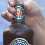 Spitfire - Permium Kentish Ale<br />Herstellungsland: England<br />Zutaten: Hopfen, Malz, Wasser<br />Alkoholgehalt: 4,5 % <br /><br />Erster Eindruck: Riecht malzig, schmeckt herb-malzig, hat aber einen recht unangenehmen Nachgeschmack. Nicht unser Bier....