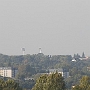 Plötzlicher Szenenwechsel. Blick auf den Sendemast der Telekom und das ehemalige Ruhrstadion, das jetzige Rewirpower Stadion.
