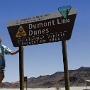 Dumont Little Dunes - gibt es auch in gross - auf dem Weg von Baker ins Death Valley.<br /><br />Besucht am 5.6.2008