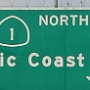 Der California State Route 1, auch California Coast Highway genannt, nimmt seinen Anfang im Großraum Los Angeles und führt am Pazifik entlang nach Norden. Kurz vor Santa Barbara vereinigt er sich mit dem US-Highway 101.<br />Ab der kleinen Küstenstadt Morro Bay beginnt der schönste Abschnitt des Highways 1. Über Big Sur bis nach Monterey führt die Straße an der Steilküste entlang. Dabei handelt es sich um eine der beliebtesten Strecken der USA.<br />Von Monterey aus folgt der Highway 1 der Küstenlinie über Santa Cruz bis San Francisco. Hier gibt es wieder eine kurze Vereinigung mit dem 101. Nach der Golden Gate Bridge trennen sich die Straßen wieder und der Coast Highway 1 folgt wieder der Küstenlinie. Der Highway 1 endet endgültig ein paar Meilen vor dem Ort Garberville am 101.<br />Die Länge der Straße beträgt 968,47 km.<br />Gefahren:<br />1989 - von Nord nach Süd<br />2005 - von Süd nach Nord<br />2009 - von Nord nach Süd<br />2016 - von Nord nach Süd<br />2023 - von Nord nach Süd