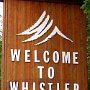 Whistler, vollständig eigentlich Resort Municipality of Whistler, ist ein Ort in der Region Whistler-Blackcomb, eines renommierten Skigebietes im Westen von Kanada, etwa 115 km nordöstlich von Vancouver, British Columbia, gelegen. Die Region ist nach den beiden Bergen Whistler Mountain und Blackcomb Peak benannt. Im Sommer bieten sich viele Möglichkeiten für Touren mit dem Mountain Bike und andere Aktivitäten an. Besucht am 8.6.1998