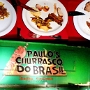 25.11.2015<br />Unser erstes brasilianisches Essen.<br />Es wurde gereicht:<br />Chickenlegs - war nicht so.<br />In Bacon eingerolltes Chickenfleisch - sehr gut<br />Würstchen - war nicht so<br />Rumpsteak - sehr gut<br />Flank Steak - sehr gut<br />Sirloin mit Käse gefüllt - sehr gut<br />Schweinerippchen - war nicht so