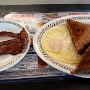 8.8.2019<br />Frühstück im Waffle House irgendwo zwischen Cleveland und Letchworth. Abendessen ist ausgefallen bzw. bestand aus Keksen und Eistee.