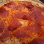 24.1.2019<br />Pizza Prosciutto Crudo in der L'Osteria im Ruhrpark. 11,75 €<br />Verglichen mit der Pizza vor ein paar Tagen in Genf eher mittelmäßig. Muss nicht nochmal sein, der Schinken ist recht geschmacklos. <br />