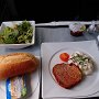 Flug Air Berlin AB 7000  Düsseldorf - Miami<br />Scheibe vom Rinderfilet im Paprikamantel mit Apfel-Selleriesalat