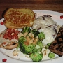 5.8.2006 - House Steak and seasoned Garlic & Aviaso Chicken bei Applebee's in Minneapolis