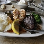 3.10.2007 - Steak & Lobster im Fireside Steakhouse in Lake Placid/NY.<br />Lobster ok, Steak zu dick