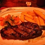 1.6.2014 - NY Steak im Butterfield Steak House in Holbrook/AZ. Naja.....