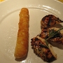 1.6.2013 - Herb Chicken in der Pizzeria UNO in Hyannis/Cape Cod. Ich hatte kein Gemüse bestellt, deshalb war auch keins auf dem Teller und es sah recht leer aus.....