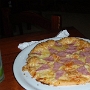 2.12.2008 - Pizza Jamon in der Bar Monserrate in Havanna<br />Ein Mojito sollte immer dabei sein