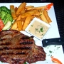 1.2.2013 - Ribeye Steak in der Vesna Taverna & Bagel House an der La Palapa Marina in Sint Maarten