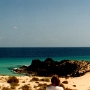 Im Norden der Insel findet man (bei Corralejo) große Sanddünenbereiche (Wanderdünen), die die Nähe der kanarischen Inseln zu Nordafrika sehr anschaulich werden lassen. (Parque Natural de las Dunas de Corralejo)