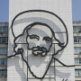 Plaza de la Revolution<br />Ein neues Bild an einem weiteren Ministerium: Camilo Cienfuegos - oder wie die Kubaner sagen: Bin Laden, der diesem Bild sehr ähnlich sieht.....