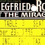 Apropos "Muss nicht sein": Siegfried und Roy waren nicht so scheisse wie ich es erwartet hatte - es hat mir eigentlich ganz gut gefallen. <br />23.10.1995 - Hotel Mirage - Las Vegas