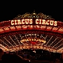 Als Verbindung der einzelnen Hotelbauten wurde eine eigene Einschienenbahn gebaut, diese ist jedoch außer Betrieb. 1971 wurden hier mehrere Szenen des James Bond Klassikers "Diamantenfieber" gedreht. Das Hotel gehört zur MGM Resorts International Gruppe.<br /><br />Von den großen, weltbekannten Hotels in Las Vegas ist das „Circus Circus“ das preiswerteste.