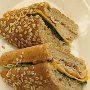 Frühstück im Restaurant des Capitols in Washington - ein Turkey Sandwich.