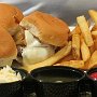 Beef Sliders, 3 kleine Burger -  im Holiday Inn Newark Airport