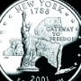Das zweihundertjährige Gedenkviertel der US-amerikanischen Münzanstalt für New York enthält einen Umriss des Staates, der den Hudson River und den Erie-Kanal, die Freiheitsstatue, das Tor zur Freiheit und 11 Sterne zeigt (New York wurde 1788 der 11. Staat). 