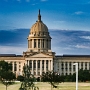 State Capitol Oklahoma City - Grundsteinlegung am 20.7.1914, fertiggestellt am 30.6.1917.<br />Das einzige Capitol, auf dessen Grundstück nach Öl gebohrt wurde.<br /><br />Besucht am: 29.7.2006<br />Mein 26. Capitol