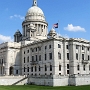 Das 1901 fertiggestellte Capitol in Providence aus weissem Georgia-Marmor, das mit seinen Kuppeln und Türmchen an orientalische Architektur erinnert.<br />Besucht am 18.9.1997 - 30.5.2013<br />Volker's 10. Capitol - Uli's 13. Capitol