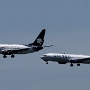 AeroMexico - Boeing 737-852 - XA-ADT<br />United Airlines - Boeing 737-924(ER) - N38417<br />SFO - Bayfront Park - 13.5.2022 - 11:41 AM<br />