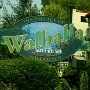 Walhalla - kleines Dorf mit nettem Namen und erstaunlicherweise deutscher Begrüßung, nur falsch geschrieben.