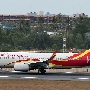 Hainan Airlines - Boeing 737-84P(WL) - B-1491<br />HKT - 22.3.2023 - Louis' Runway View Hotel Zimmer 403 - 18:28