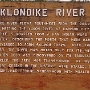 Der Klondike River ist ein seichter, 161 km langer Fluss im Westen des Yukon-Territoriums in Kanada, der von Osten kommend in den Yukon River mündet.<br />